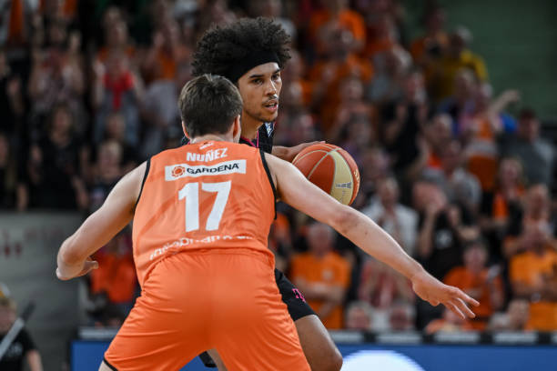 包括了外部 包括了外部