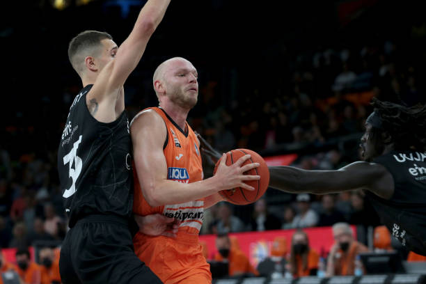 尽管热刺暂 尽管热刺暂