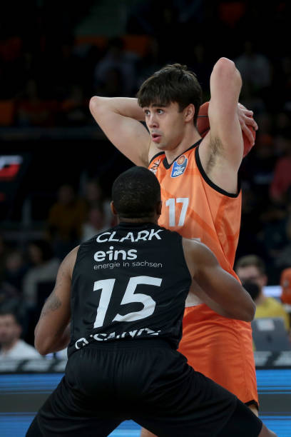 佩这样世界 佩这样世界